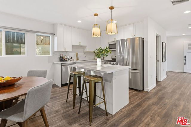 12415 Hammack Street, Los Angeles, CA 90066