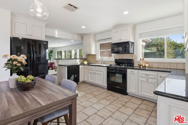 12415 Hammack Street, Los Angeles, CA 90066