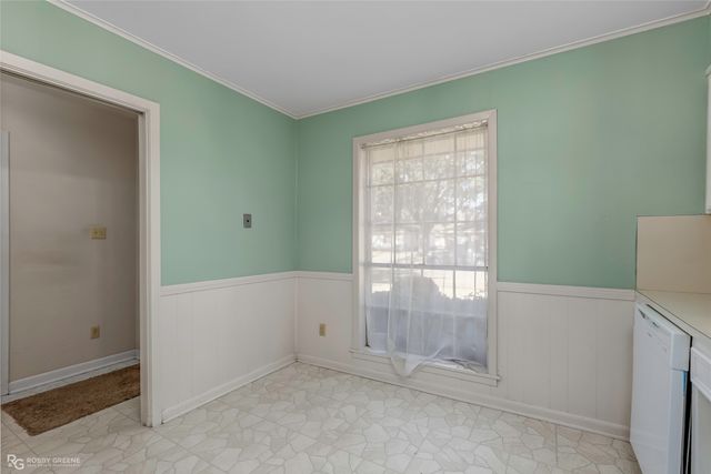 7325 Camelback Drive, Shreveport, LA 71105