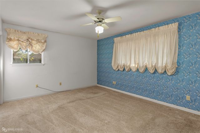 7325 Camelback Drive, Shreveport, LA 71105