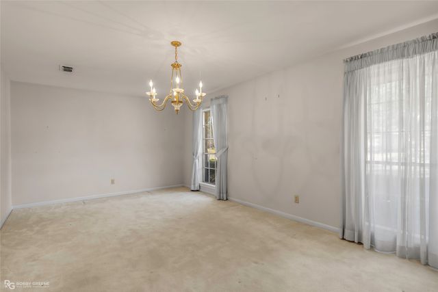 7325 Camelback Drive, Shreveport, LA 71105