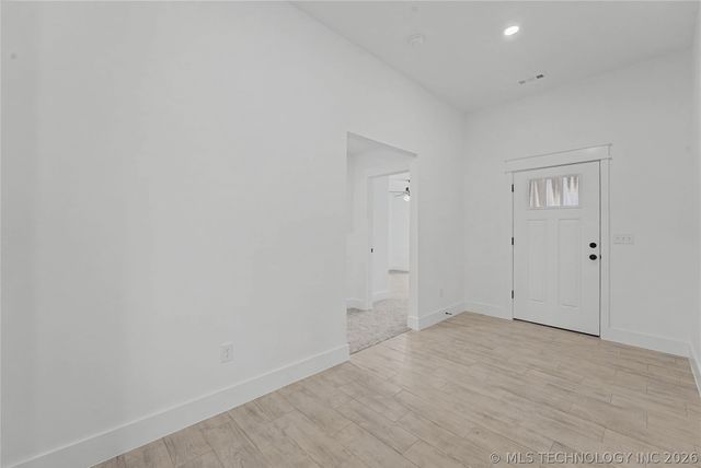 6025 N 28th Street, Broken Arrow, OK 74014