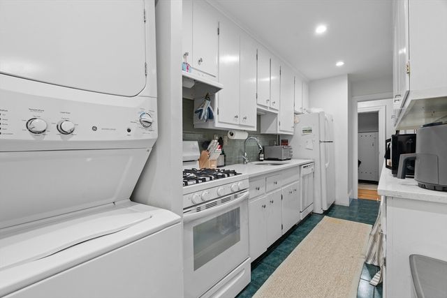 161 Warren Avenue A, Boston, MA 02118