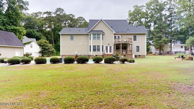 2601 Saint John Circle, Kinston, NC 28504