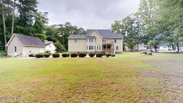 2601 Saint John Circle, Kinston, NC 28504