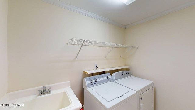 2601 Saint John Circle, Kinston, NC 28504