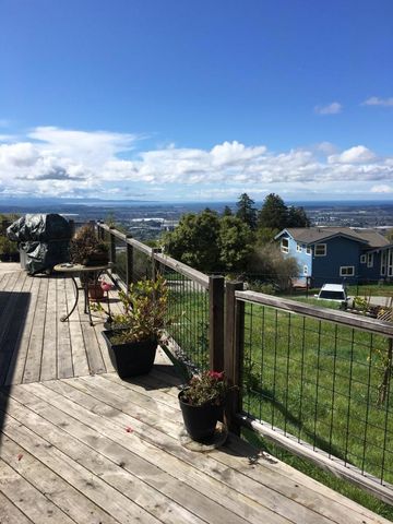 30 Pacific View Terrace, Watsonville, CA 95076