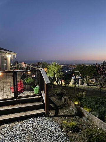 30 Pacific View Terrace, Watsonville, CA 95076