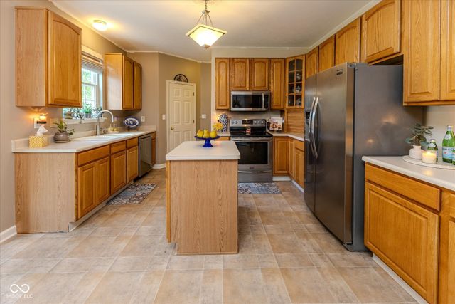 13723 Gladden Lane, Fishers, IN 46038