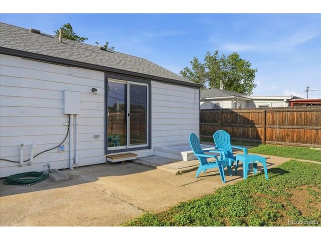 7194 Garden Ln, Commerce City, CO 80022