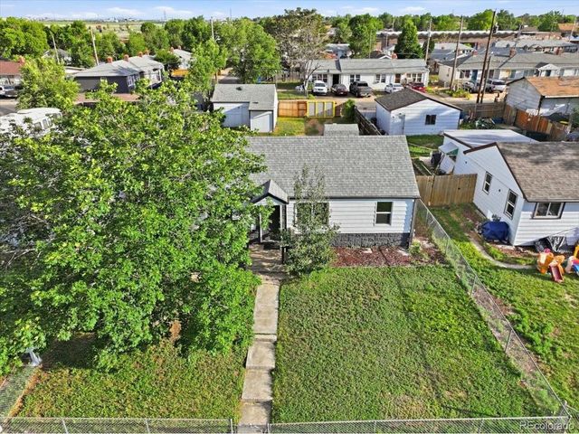 7194 Garden Ln, Commerce City, CO 80022