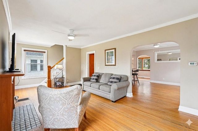 116 E Dunedin Road, Columbus, OH 43214