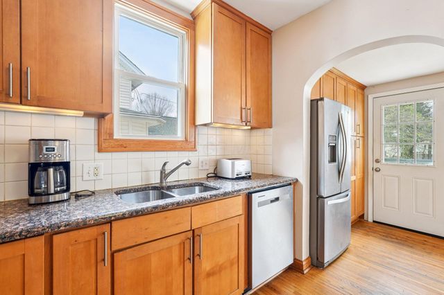 116 E Dunedin Road, Columbus, OH 43214