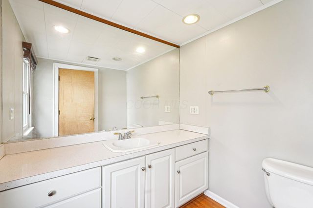 116 E Dunedin Road, Columbus, OH 43214