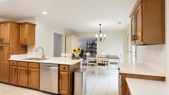 8818 KENBROOK CV, Memphis, TN 38018