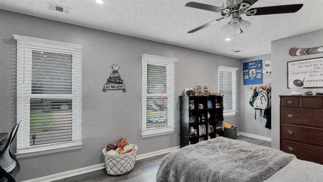8818 KENBROOK CV, Memphis, TN 38018