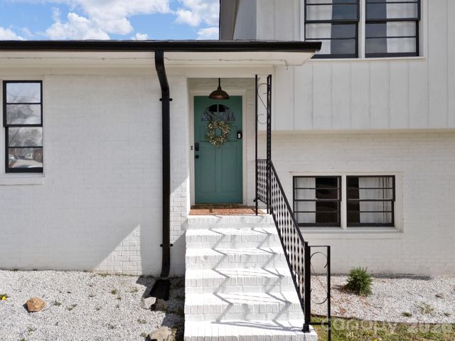 508 American Legion Road, Greer, SC 29651