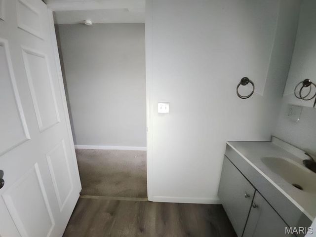 25492 Pennington Drive, Lebanon, MO 65536