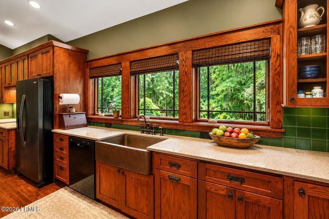 14 Comfort Point, St. Helena Island, SC 29920