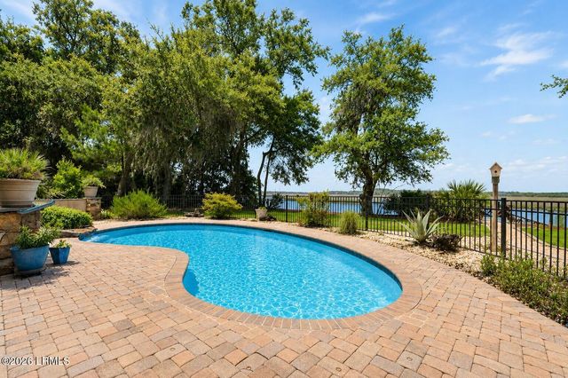 14 Comfort Point, St. Helena Island, SC 29920