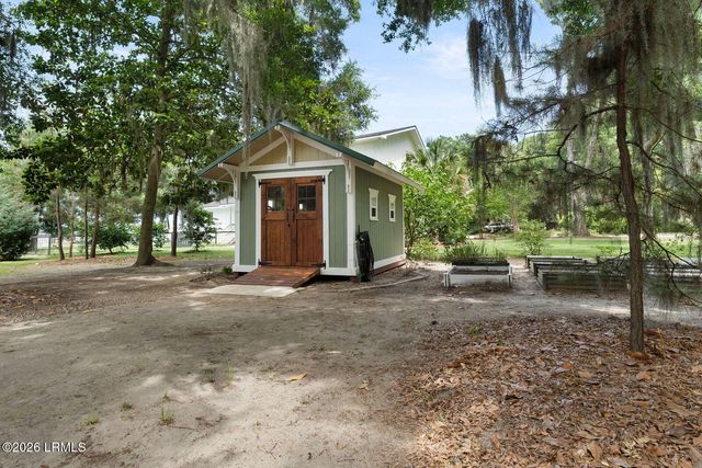 14 Comfort Point, St. Helena Island, SC 29920