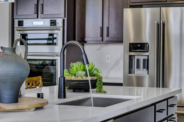 367 W CALABRIA DRIVE, Mountain House, CA 95391