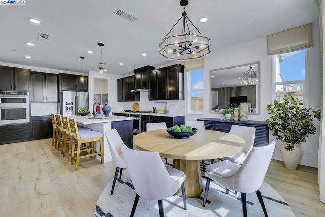 367 W CALABRIA DRIVE, Mountain House, CA 95391