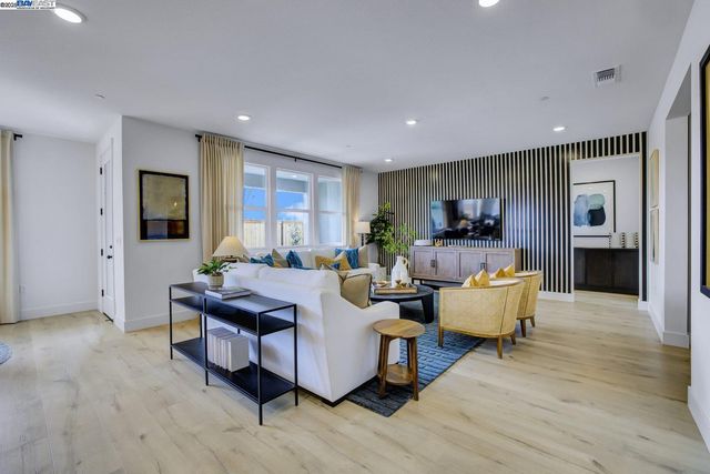 367 W CALABRIA DRIVE, Mountain House, CA 95391