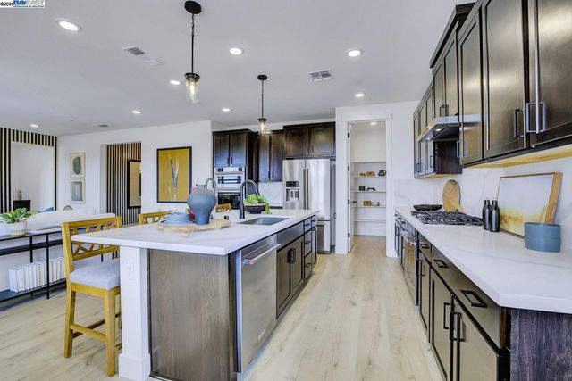 367 W CALABRIA DRIVE, Mountain House, CA 95391