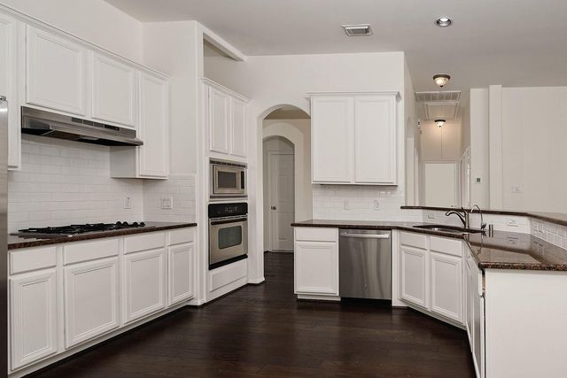 54 Galway, The Woodlands, TX 77382