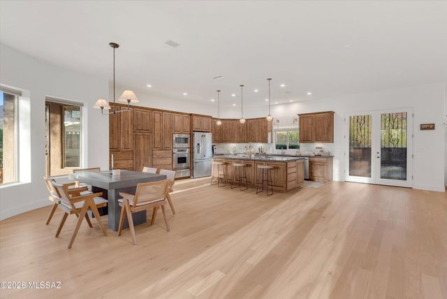 1961 S Diamond D Drive, Tucson, AZ 85713