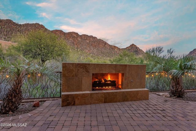 1961 S Diamond D Drive, Tucson, AZ 85713