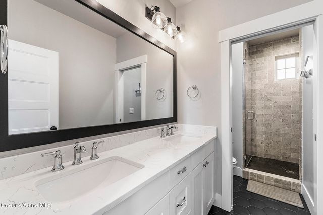 12378 N MEADOW WOOD LN, Hayden, ID 83835