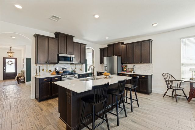 2809 Grizzly Road, Aubrey, TX 76227