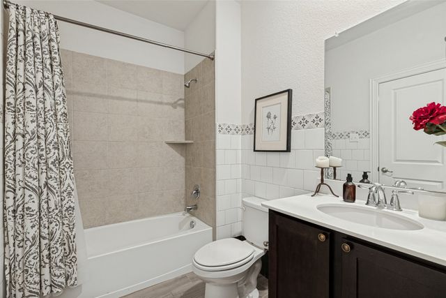 2809 Grizzly Road, Aubrey, TX 76227
