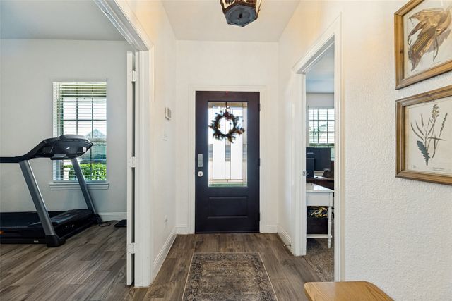 2809 Grizzly Road, Aubrey, TX 76227