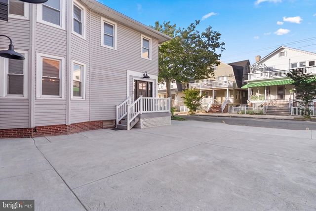 42 S DOVER AVE, Atlantic City, NJ 08401