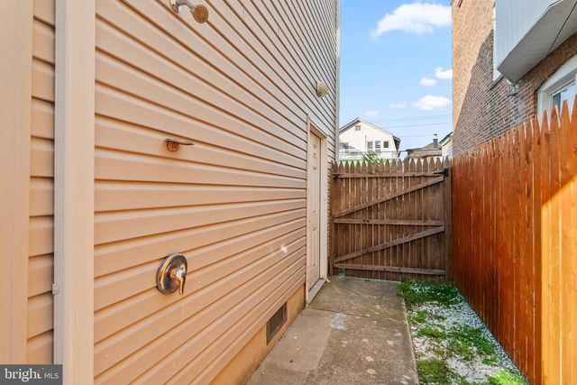 42 S DOVER AVE, Atlantic City, NJ 08401