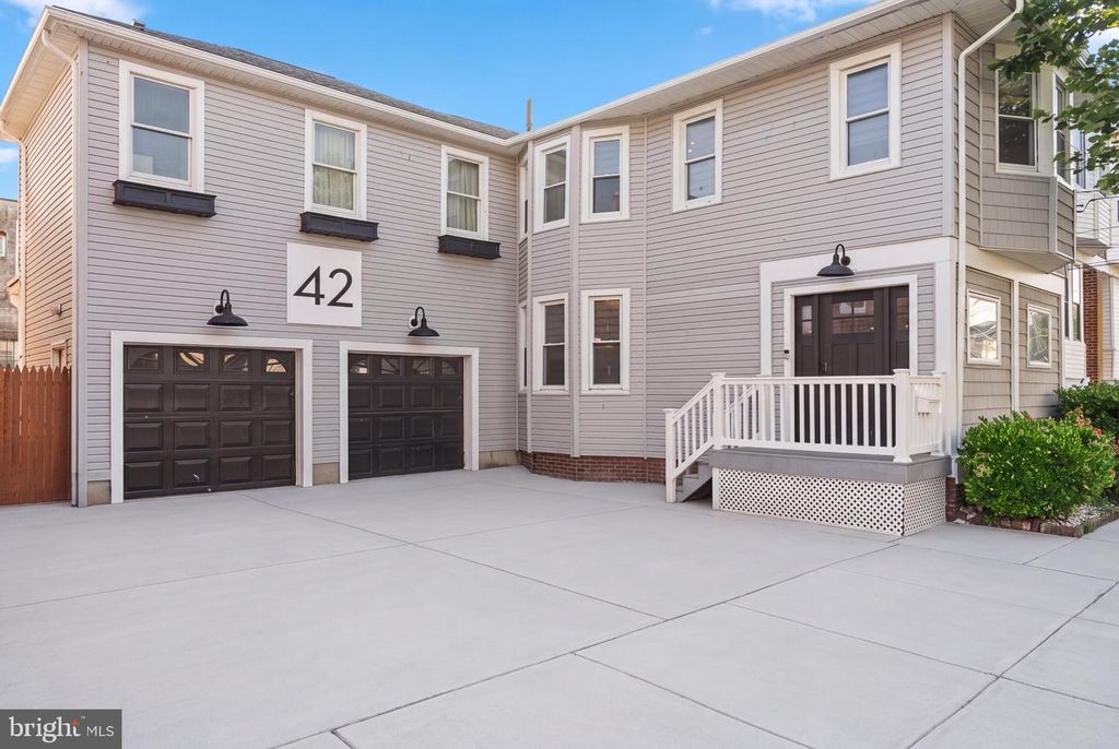 42 S DOVER AVE, Atlantic City, NJ 08401
