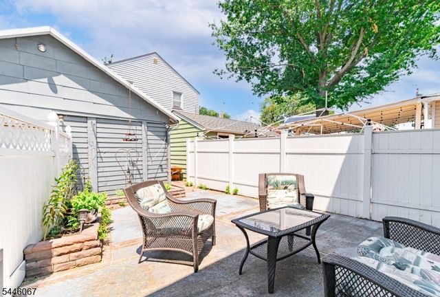 619 E 2Nd Ave, Roselle Boro, NJ 07203