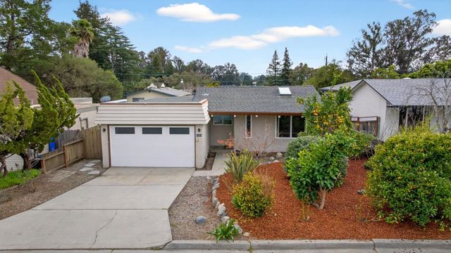 5484 Entrance Drive, Soquel, CA 95073