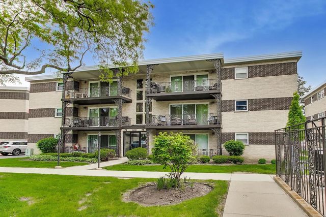 925 S 8th Avenue 12, La Grange, IL 60525
