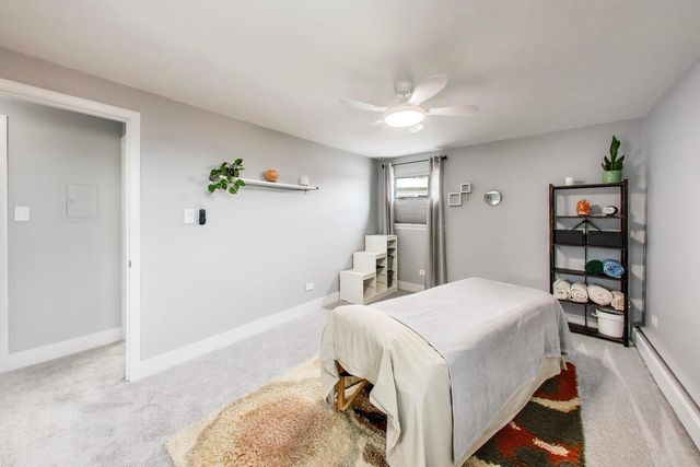 925 S 8th Avenue 12, La Grange, IL 60525