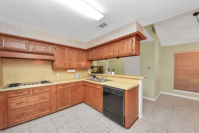 4019 Cedar Forest Drive, Kingwood, TX 77339