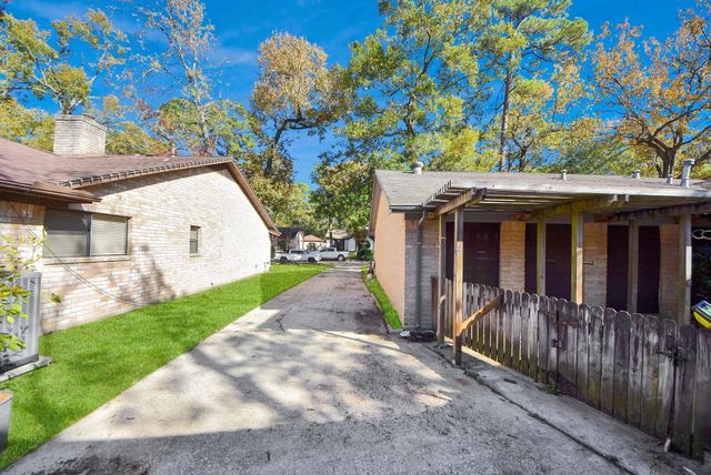 4019 Cedar Forest Drive, Kingwood, TX 77339