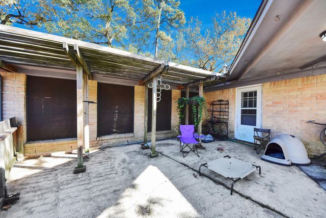 4019 Cedar Forest Drive, Kingwood, TX 77339