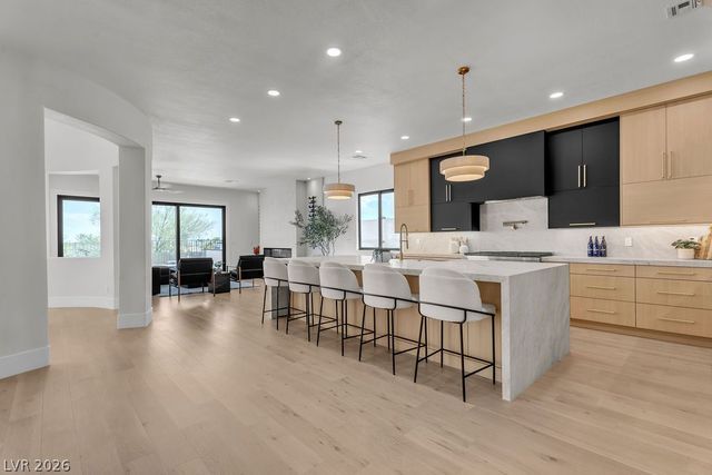 2690 Grassy Spring Place, Las Vegas, NV 89135