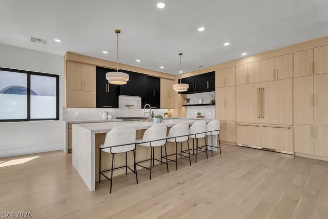 2690 Grassy Spring Place, Las Vegas, NV 89135