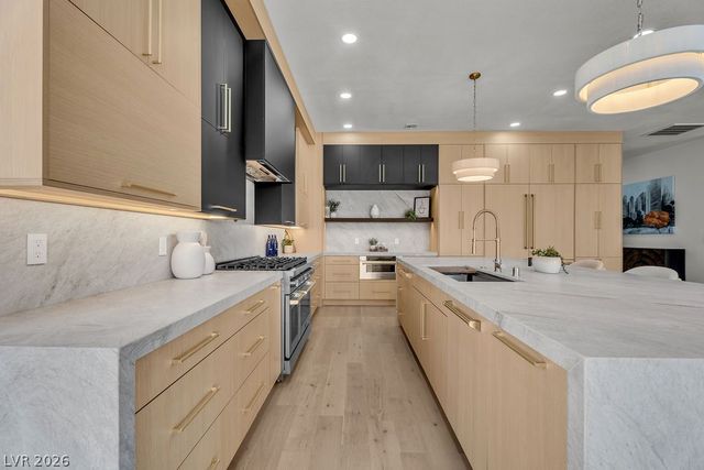 2690 Grassy Spring Place, Las Vegas, NV 89135