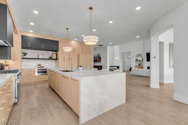 2690 Grassy Spring Place, Las Vegas, NV 89135
